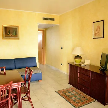 Blue Rose's Hotel