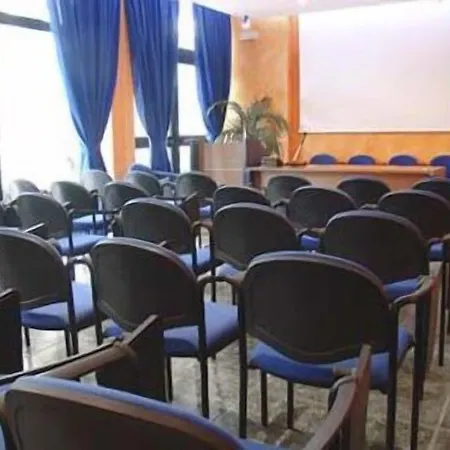 Blue Rose's מסניה