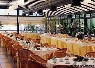 Blue Rose's Hotell 3*