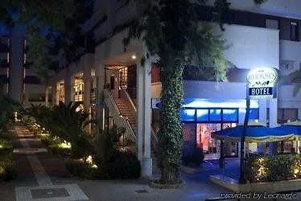 Hotel Blue Rose's